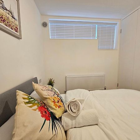 London E1 Apartment Exterior photo